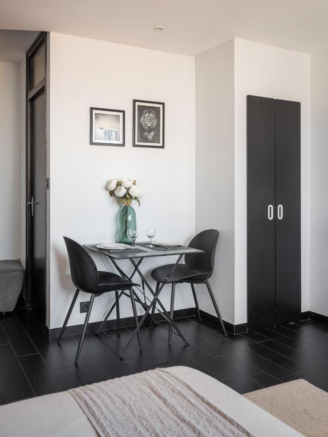 Studio Black & White A 10 Mins A Pieds De La Gare Pour Geneve Annemasse Extérieur photo